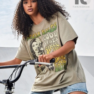 Ayı ve Mektup Grafikli Düşük Omuz Oversize Tişört