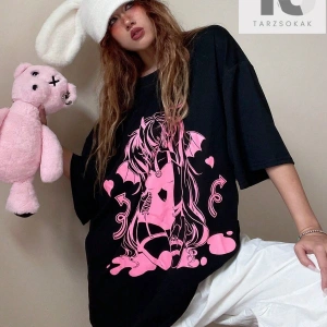 Ayı ve Sloganlı Grafikli Düşük Omuz Tişört