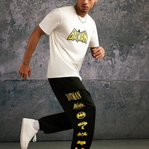 BATMAN X SHEIN 85. Erkek Günlük Bol Örgü Jogger Pantolon Çoklu Klasik Logo Baskıları, Siyah
