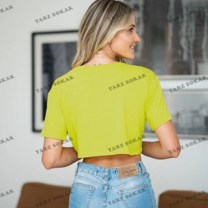 Beyaz %100 Pamuk Bisiklet Yaka Oversize Crop