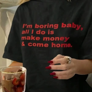 Beyaz 2025Hip Hop Yaz Mürettebat Boyun Kırmızı Mektup Baskı Sokak Ti