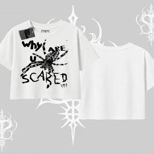 Beyaz Crop Tişört Why are u Scared