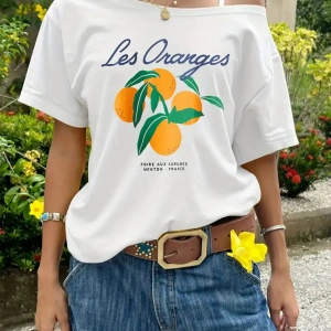 Beyaz Kadın Düşük Omuz Kayık Yaka Baskılı