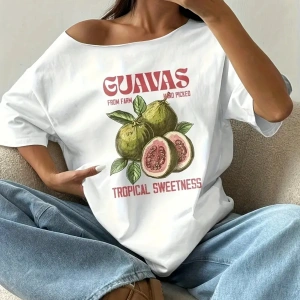 Beyaz Kadın Düşük Omuz Kayık Yaka Baskılı