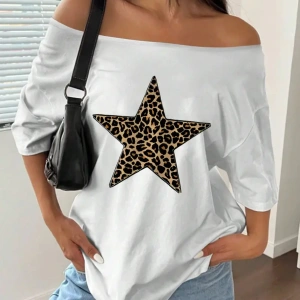 Beyaz Kadın Düşük Omuz Kayık Yaka Baskılı