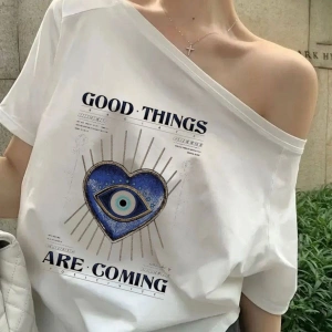 Beyaz Kadın Düşük Omuz Kayık Yaka Good Things Baskılı