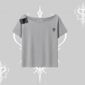 Beyaz Kayık yaka Tişört Özel logolu