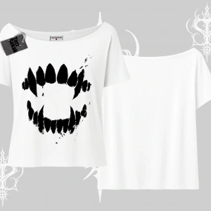 Beyaz Kayık yaka Tişört Vampir Dış