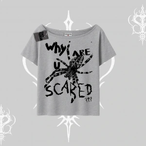 Beyaz Kayık yaka Tişört Why are u Scared