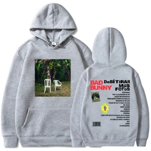 Beyaz kıyafetleri Kötü Tavşan DTMF Debí Tirar Más Fotoğraflar Albümü