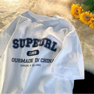 Beyaz Ort Sve Baskılı Amerikan Sle Çiftin Üst Beş Çeyrek Sve Yuvarlak Ne Tee Grafik T