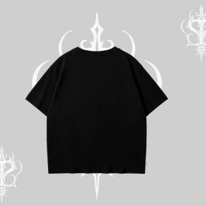 Beyaz Oversize Tişört Vampir Dış