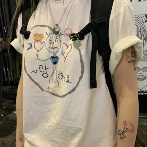 Beyaz Sokak leri Çift Eşleşen Kalp Fiti Kore Metin Baskı Gevşek Fit Yaz Yuvarlak G