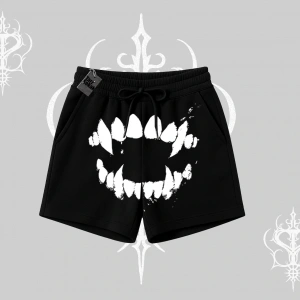 Beyaz Şort Vampir Dış