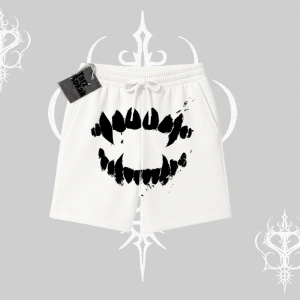 Beyaz Şort Vampir Dış