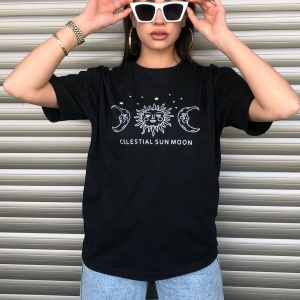 Bisiklet Yaka Siyah Ay Baskılı Oversize