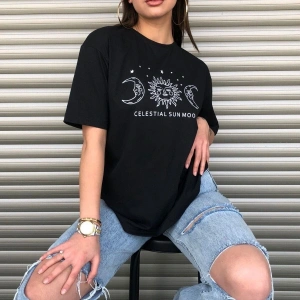 Bisiklet Yaka Siyah Ay Baskılı Oversize