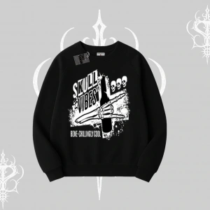 Biskilet Sweatshirt Skull Impact Bone Chilling Street Icon