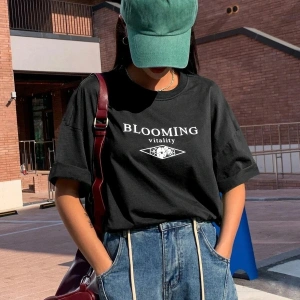 Blooming Vitality Baskılı Beyaz Oversize Tişört