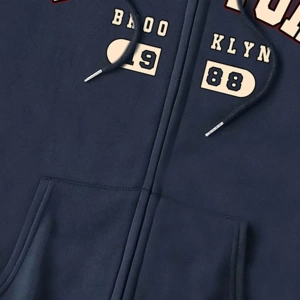 Bol Kesim Mektup Baskılı Kapüşonlu Bağcıklı Sweatshirt Düşük Omuz Tasarımı, Uzun Kollu Model 5137