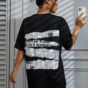 Brooklyn Slogan Baskılı Gazete Desenli Oversize