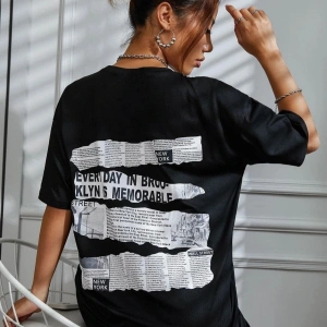 Brooklyn Slogan Baskılı Gazete Desenli Oversize