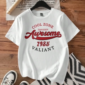 Casual Awesome 1985 Grafik Yuvarlak Yaka Kısa Kollu Dar Kesim Tişört Kadınlar İçin