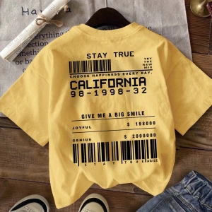 Casual Barkod ve Kaliforniya Yazılı Grafik Beyaz Yuvarlak Yaka Kısa Kollu Fitted Tiş