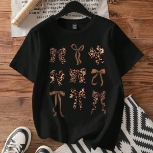 Casual Cheetah Desenli ve Kiraz Grafikli Yuvarlak Yaka Kısa Kollu Dar Kesim Kadın Ti