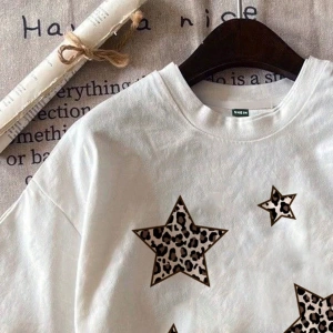 Casual Loose Leopar Desenli Pentagram Grafik Yuvarlak Yaka Kısa Kollu Pamuk Karı