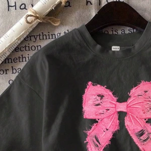 Casual Loose Pembe Fiyonklu Grafik Yuvarlak Yaka Kısa Kollu Kadın Tişörtü, Pamuk Kar