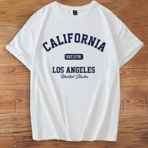 Casual Minimalist Letter Print Loose Fit Yuvarlak Yaka Kısa Kollu Tişört Kadınlar İç