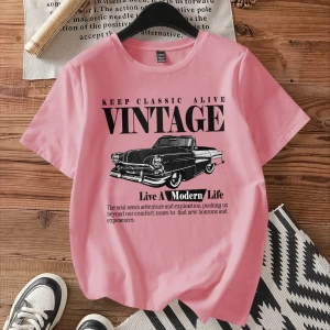 Casual Retro Kırmızı Araba Desenli %50 Pamuk Kadın Tişört