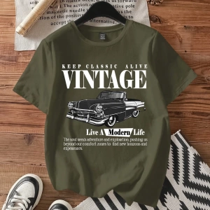 Casual Retro Kırmızı Araba Desenli %50 Pamuk Kadın Tişört