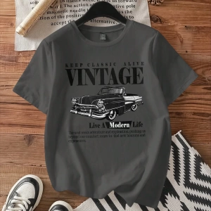 Casual Retro Kırmızı Araba Desenli %50 Pamuk Kadın Tişört