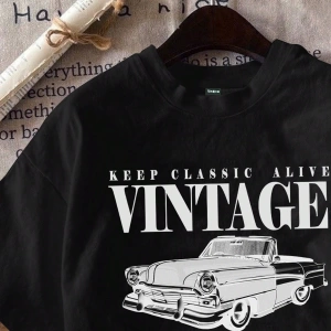Casual Retro Kırmızı Araba Desenli %50 Pamuk Kadın Tişört