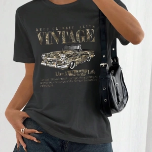 Casual Retro Kırmızı Araba Desenli %50 Pamuk Kadın Tişört