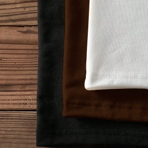 Casual Retro Kırmızı Araba Desenli %50 Pamuk Kadın Tişört
