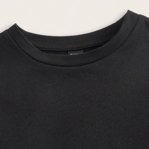 Casual Slogan ve Araba Grafikli Yuvarlak Yaka Kısa Kollu Slim Fit Kadın Tişörtü,