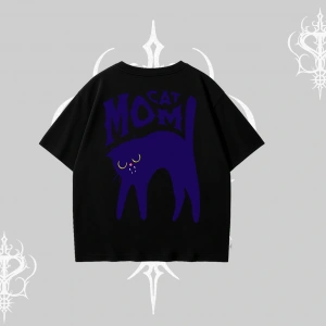 Cat Mom Yazılı Minimal Kedi Arka Baskılı Oversize Tshirt