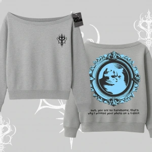 Çerçeveli Kedi Baskılı Kayık Yaka Sweatshirt