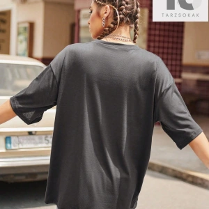 Çiçek Desenli Düşük Omuz Oversize Tişört