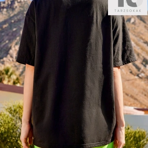 Çiçek Ve El Baskılı Düşük Omuz Oversize Tişört