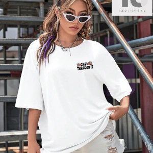 Çiçek ve İskelet Desenli Düşük Omuzlu Tişört