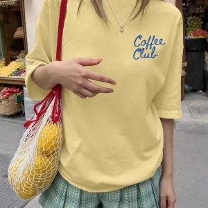 Coffee Club Baskılı Yazlık Kadın Büyük Boy Kısa Kollu Üst, Günlük Kadın Giyim, Yazlık Tişört,