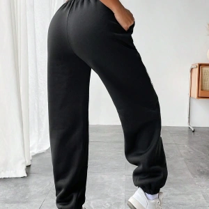 Coolane Skeleton Hand & Letter Graphic Elastic Waist 4 Mevsim Eşofman