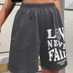 Coolane Slogan & Cartoon Graphic Şort