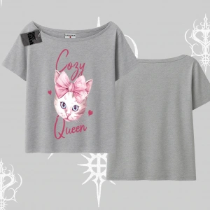 Cozy Queen Kedi Baskılı Kayık Yaka Tshirt