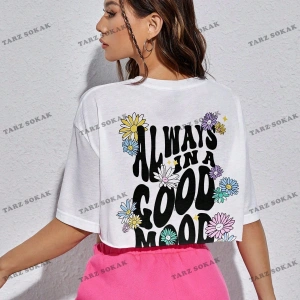 Crop CKOD-232913 Çiçek ve Slogan Grafikli Düşük Omuz Kısa