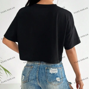 Crop CKOD-232913 Şekil ve Harf Grafik Düşük Omuz Kısa